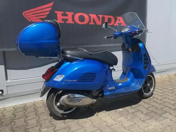 VESPA GTS300 Super (5/7)