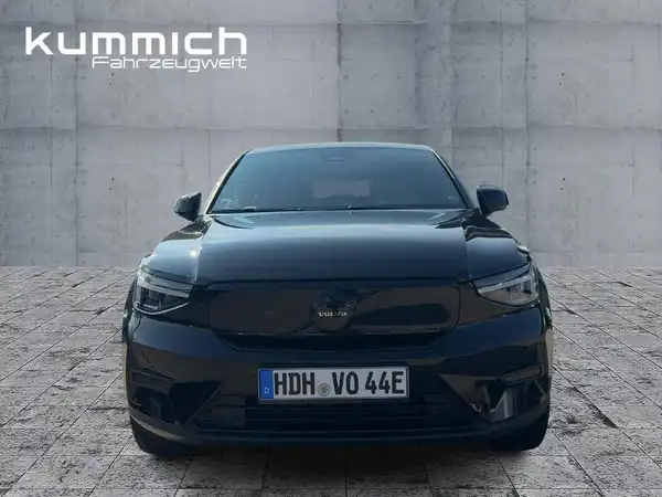 VOLVO C40 (2/15)