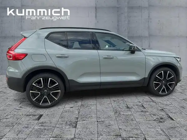 VOLVO C40 (3/15)