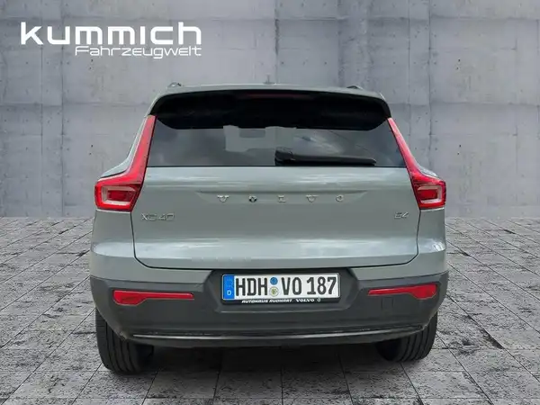 VOLVO C40 (5/15)