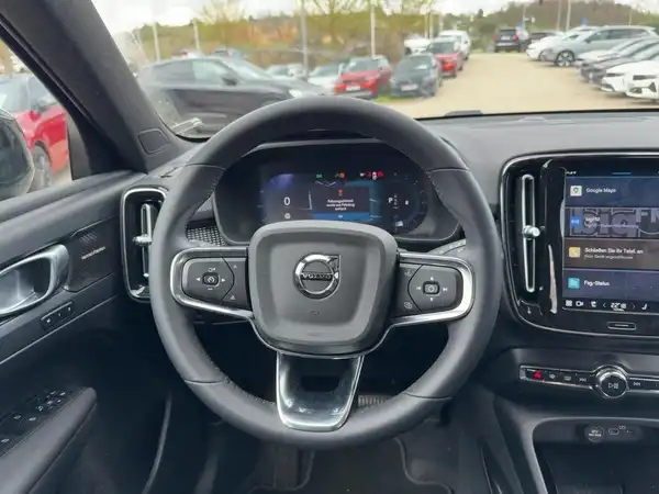 VOLVO C40 (9/15)