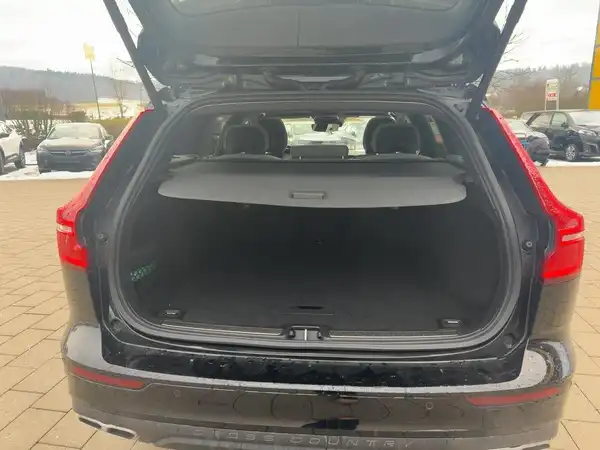 VOLVO V60 (13/15)