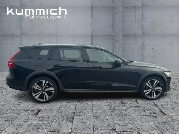 VOLVO V60 (3/15)