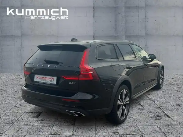 VOLVO V60 (4/15)