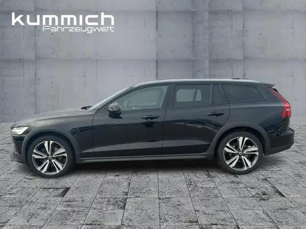 VOLVO V60 (6/15)