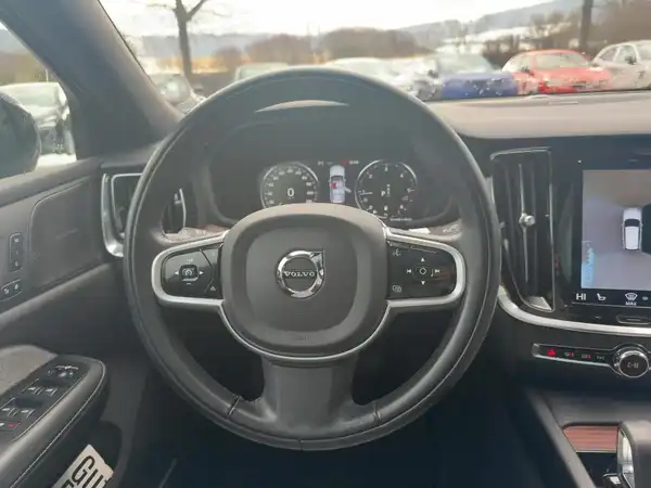 VOLVO V60 (9/15)