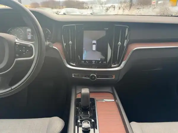 VOLVO V60 (10/15)