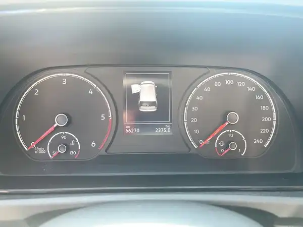 VW CADDY (16/19)