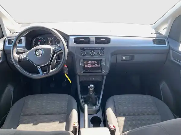 VW CADDY (17/19)