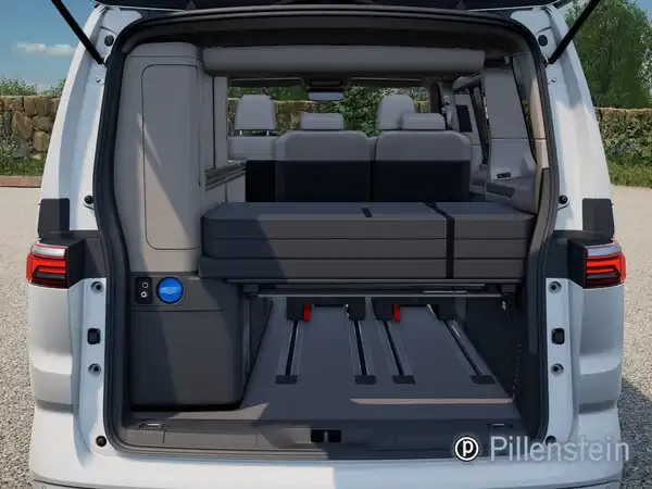 VW CALIFORNIA (6/9)