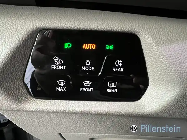VW CALIFORNIA (16/24)