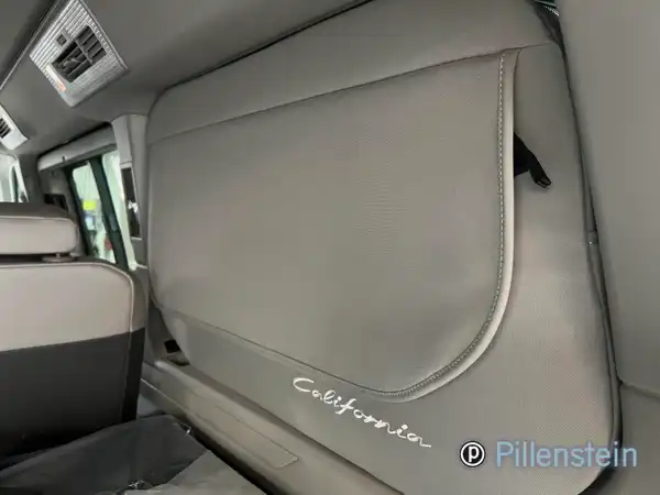 VW CALIFORNIA (22/24)