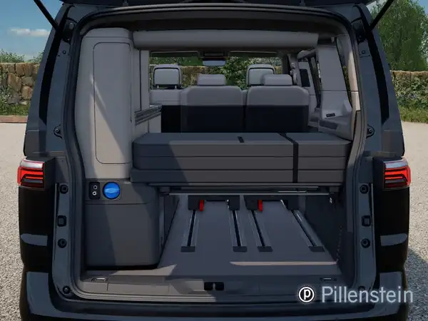 VW CALIFORNIA (7/10)