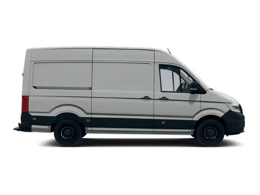 Das Bild zeigt einen VW Crafter von der Seitenansicht, das Fahrzeug ist weiß.