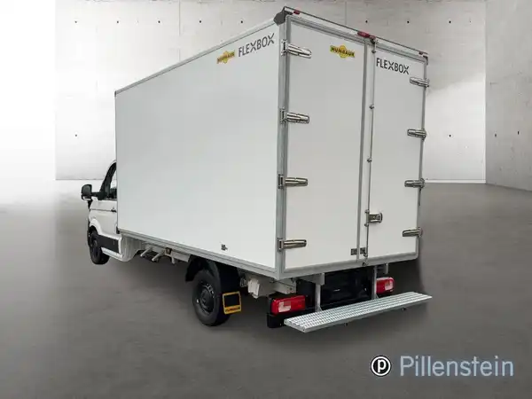 VW CRAFTER (2/7)