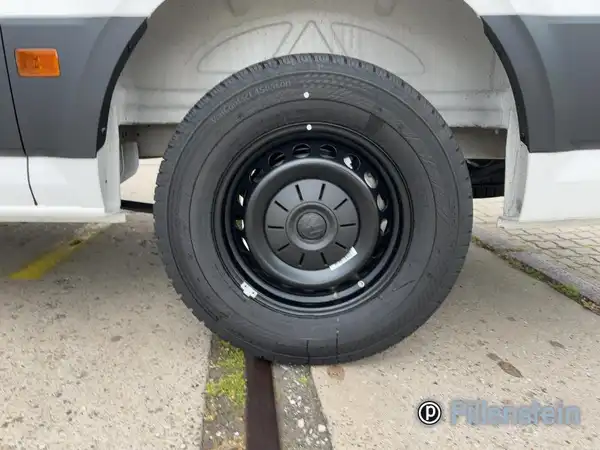 VW CRAFTER (3/11)