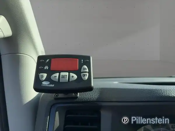 VW CRAFTER (6/9)