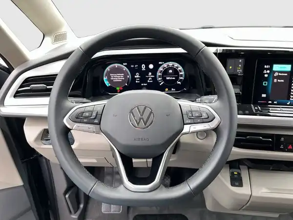 VW DER MULTIVAN (5/20)