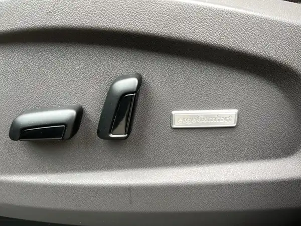 VW DER MULTIVAN (21/23)