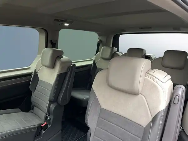 VW DER MULTIVAN (19/22)