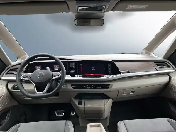 VW DER MULTIVAN (20/22)