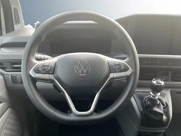 VW DER NEUE TRANSPORTER KASTEN (21/22)