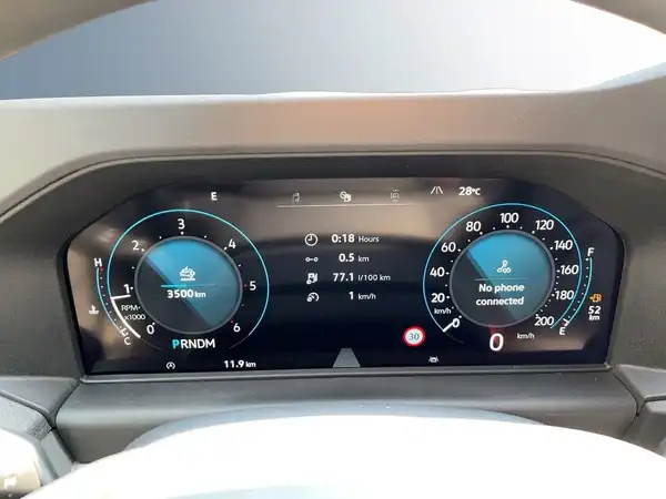 VW DER NEUE TRANSPORTER KOMBI (11/18)