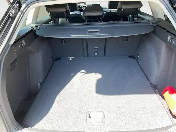 VW GOLF VARIANT (11/22)