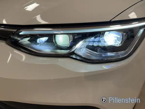 VW GOLF (17/18)