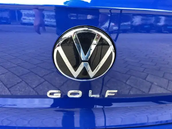 VW GOLF (11/22)