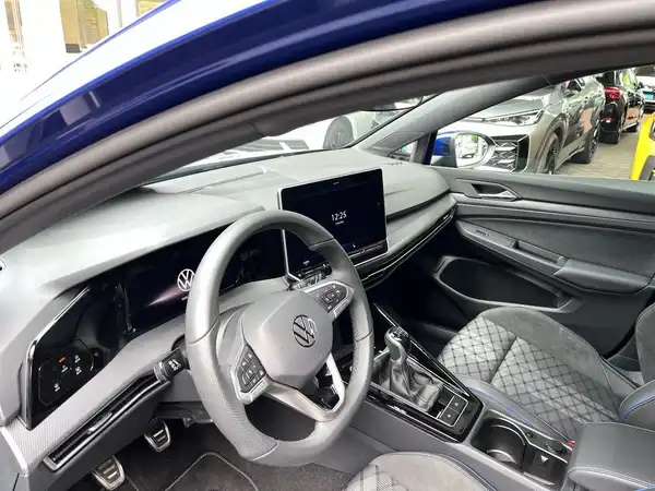 VW GOLF (18/22)