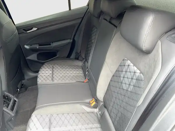 VW GOLF (9/22)