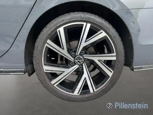 VW GOLF VARIANT (4/7)