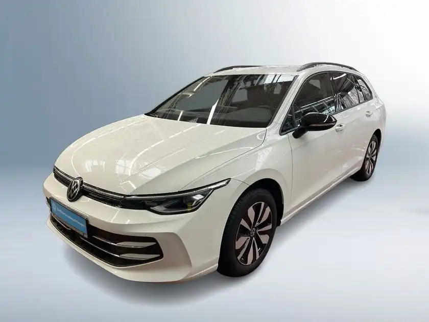 Das Bild zeigt einen weißen VW Golf Variant von der Seite. Es ist ein Fahrzeugbild, das ein Händelerlogo enthält und markante Texteinblendungen zeigt.