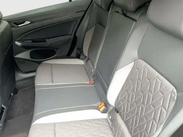 VW GOLF VARIANT (11/22)
