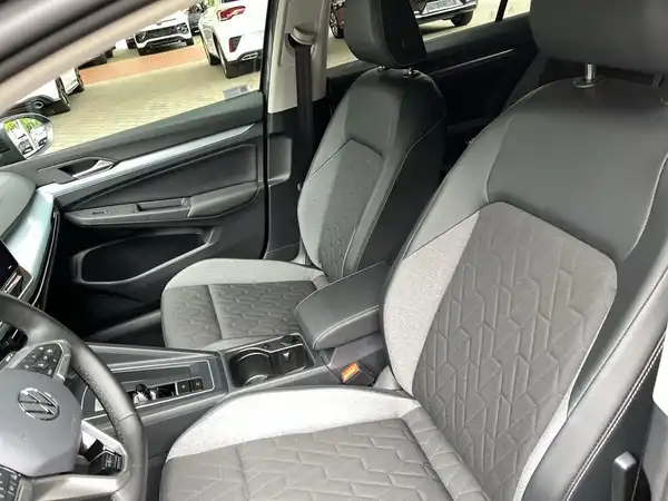 VW GOLF VARIANT (18/22)