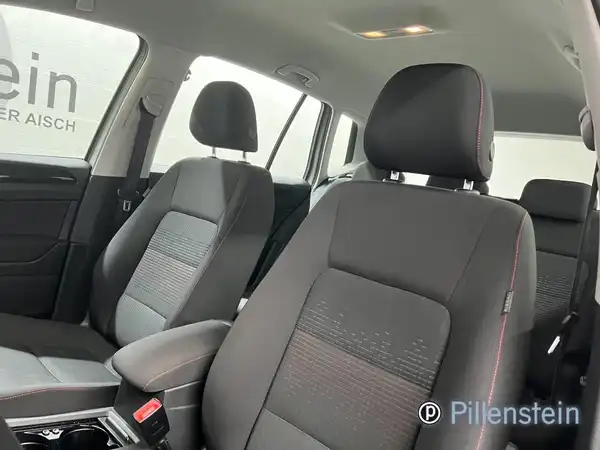 VW GOLF SPORTSVAN (5/16)