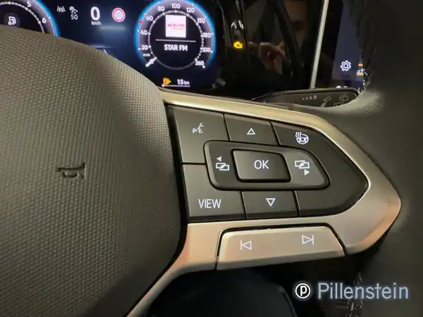 VW GOLF VARIANT (16/18)