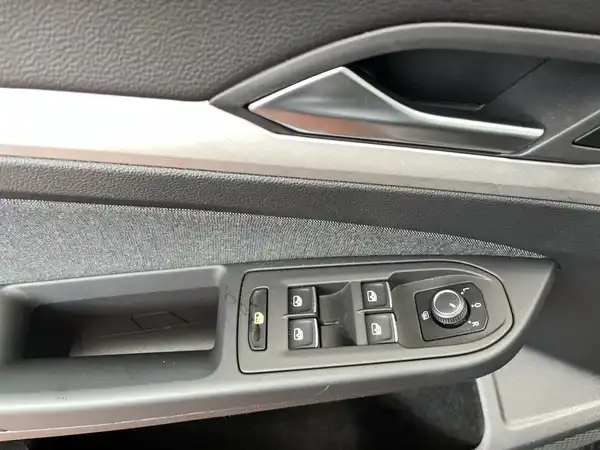 VW GOLF (12/21)