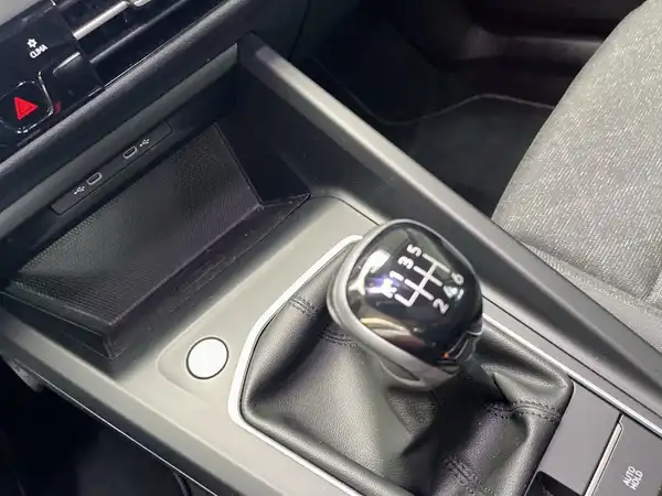 VW GOLF (19/21)