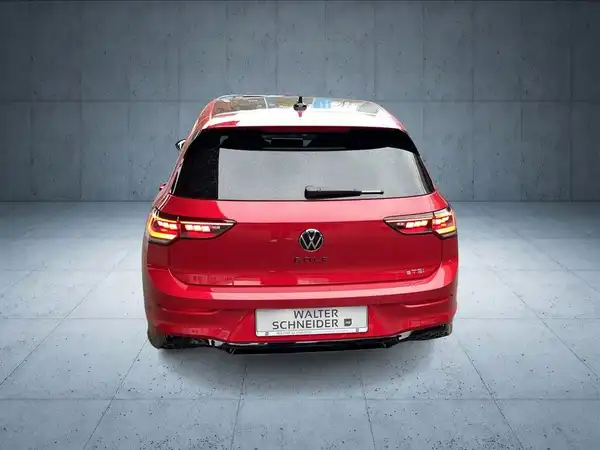 VW GOLF (4/18)