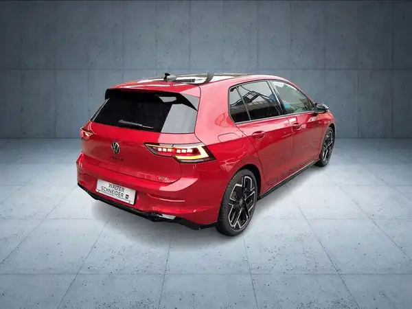 VW GOLF (5/18)