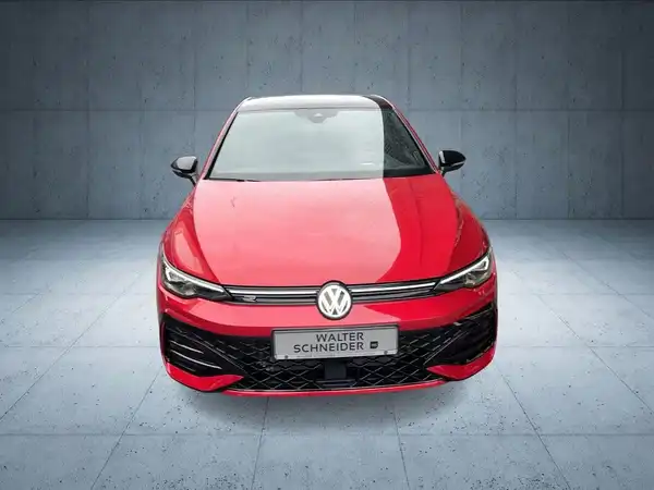VW GOLF (8/18)
