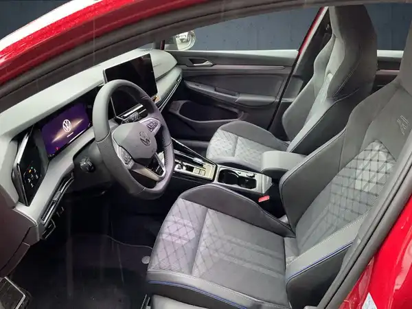 VW GOLF (9/18)