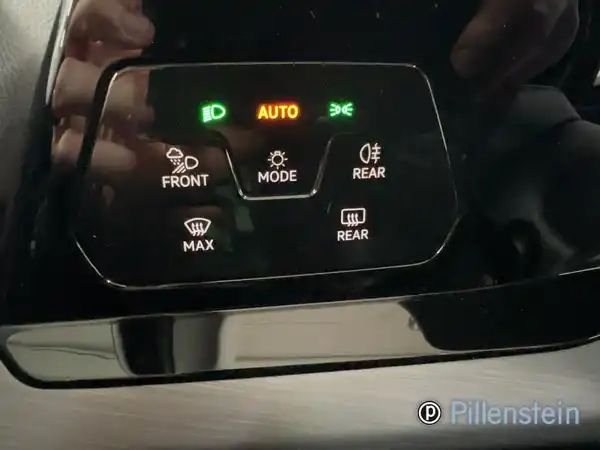 VW GOLF (10/16)