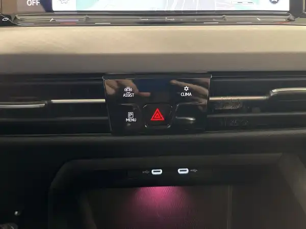 VW GOLF (17/28)