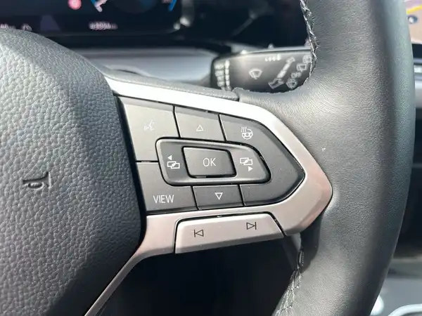 VW GOLF (19/22)