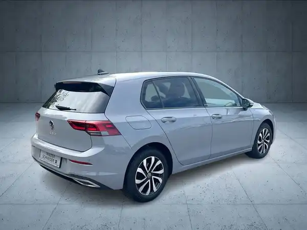 VW GOLF (6/22)