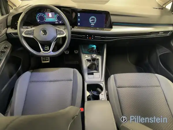 VW GOLF (8/17)