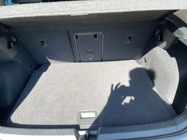 VW GOLF (12/22)